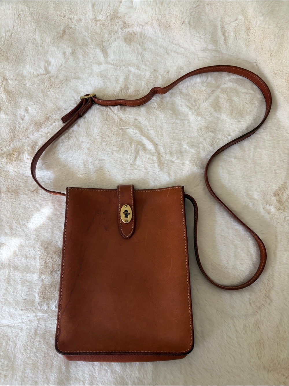 Fossil Tan Leather Crossbody with Gold-Tone Turn Lock-Vintage
